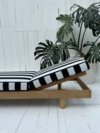 Supply lounger - Black stripe - Custom order
