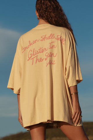 The very oversized shell titty tee - Creamy yellow