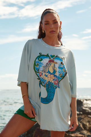 The very oversized resting beach face - Blue