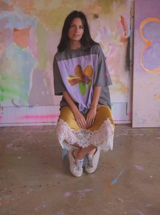 Kate Eliza - Aligned tee