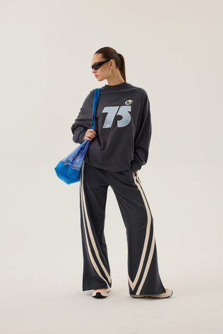Races Trackpant- Washed Black