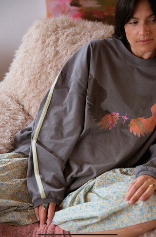 Kate Eliza Levitate L/S tee