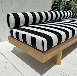 Supply daybed - Black stripe - custom order